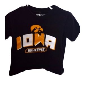 toddler size 2t Iowa Hawkeyes shirt sleeve shirt